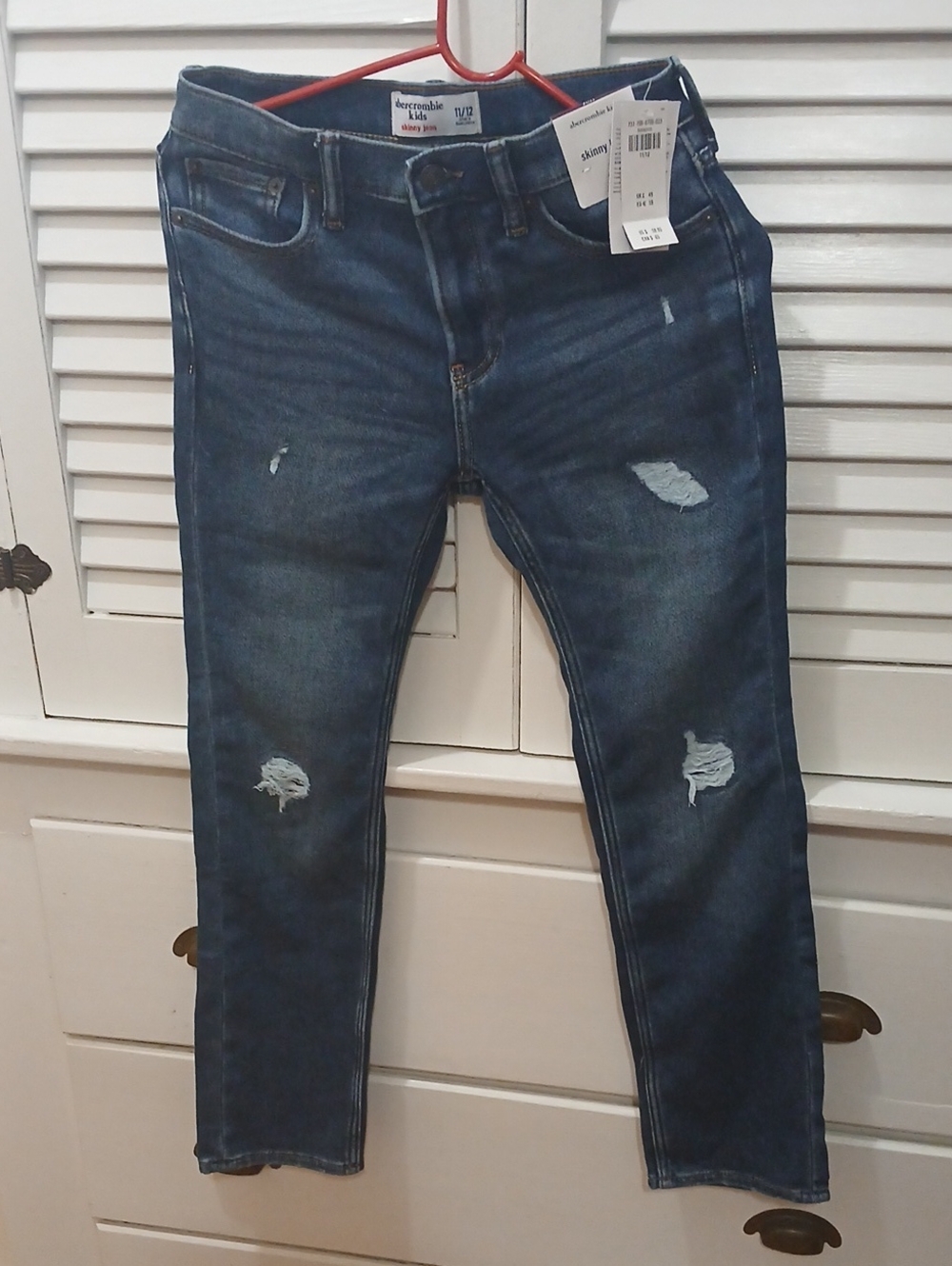 Abercrombie & Fitch Boys Indigo Distressed Slim-Straight Jeans